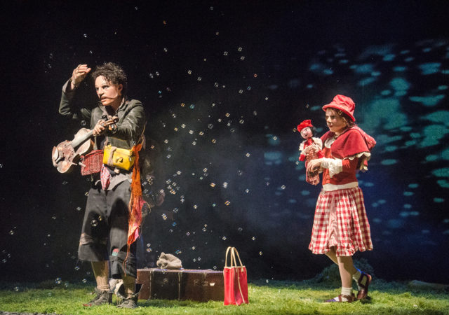 Le Chaperon Louche L'Itinéraire d'un Enfant Perdu - Théâtre de Villefranche