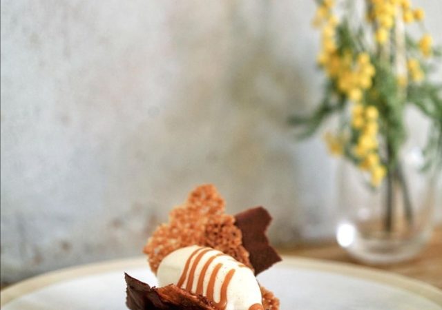 Dessert Kitchen Café