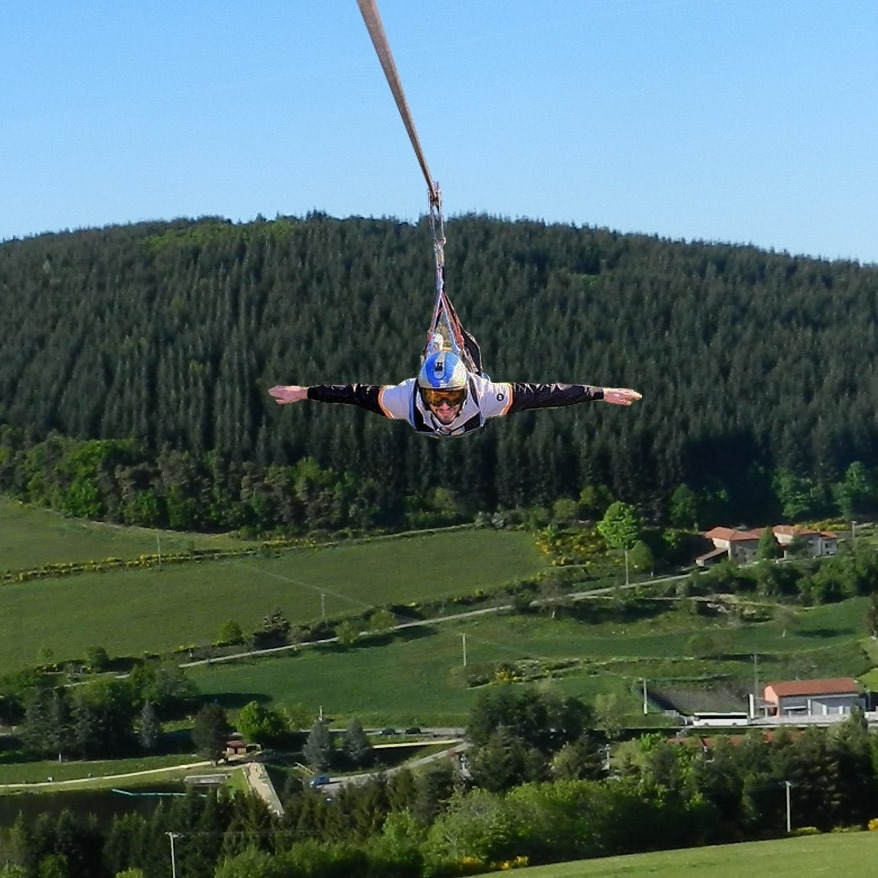 Fantasticable Lyon - Tyrolienne géante activité nature à Yzeron