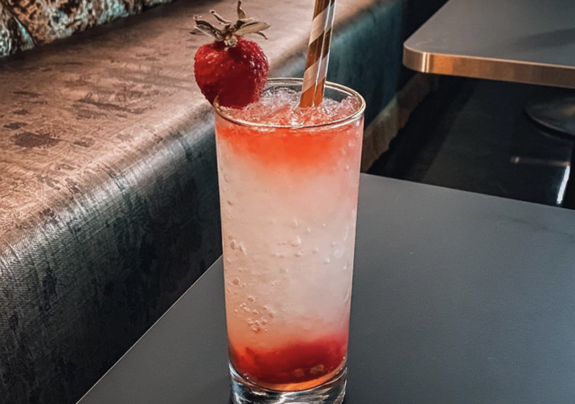 La Baignoire, bar à cocktails secret de Lyon - 11 rue des Trois Rois, 69007 Lyon