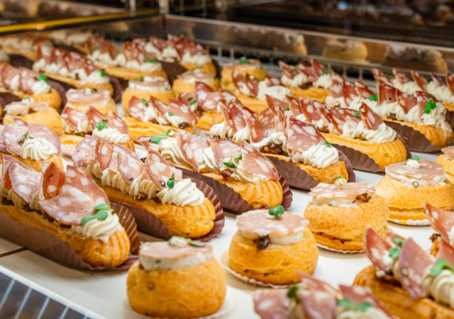 Éclair Saucisson de Lyon des Éclaireurs Pâtissiers, un recette 100% lyonnaise