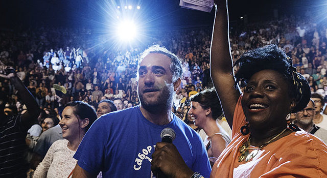 Arte organise un karaoké géant gratuit aux Nuits de Fourvière 2022 pour fêter ses 30 ans