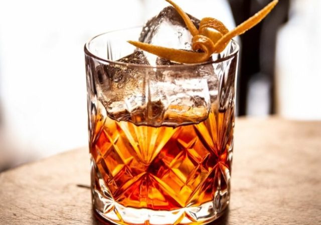 La Cigale, votre bar gin et tapas de l'été situé dans le Vieux-Lyon