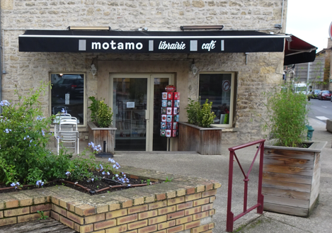 Motamo, nouvelle librairie-café à Anse