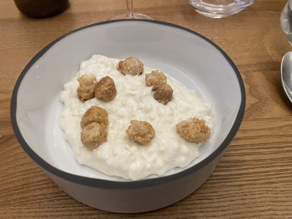 Bistro Compa à Lyon : riz au lait et noisettes du Piémont